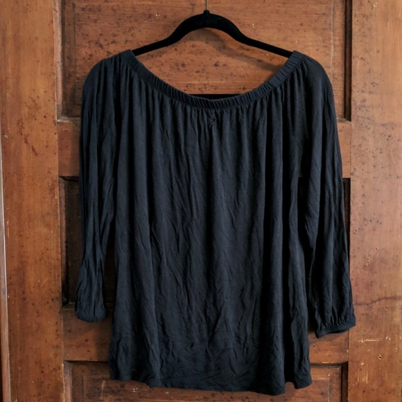 Witchy Halloween Off Shoulder Boho Top Black Scoopneck T-Shirt Hollister - Picture 2 of 3
